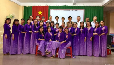 Họp mặt kỷ niệm ngày Nhà giáo Việt Nam năm học 2017 - 2018